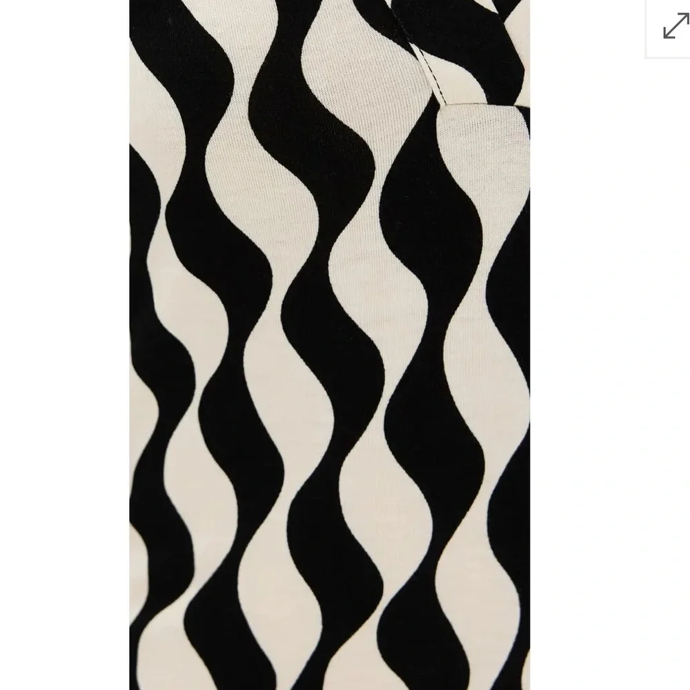 Rixo Dress Tillie Maxi Jersey Collar in Mono Wave Black White - Picture 3 of 7